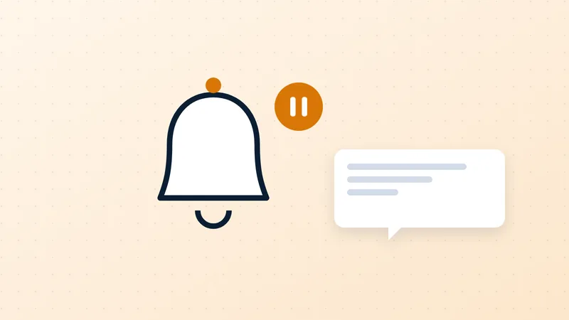 Illustration of a reminder bell with a pause symbol and a customer reply